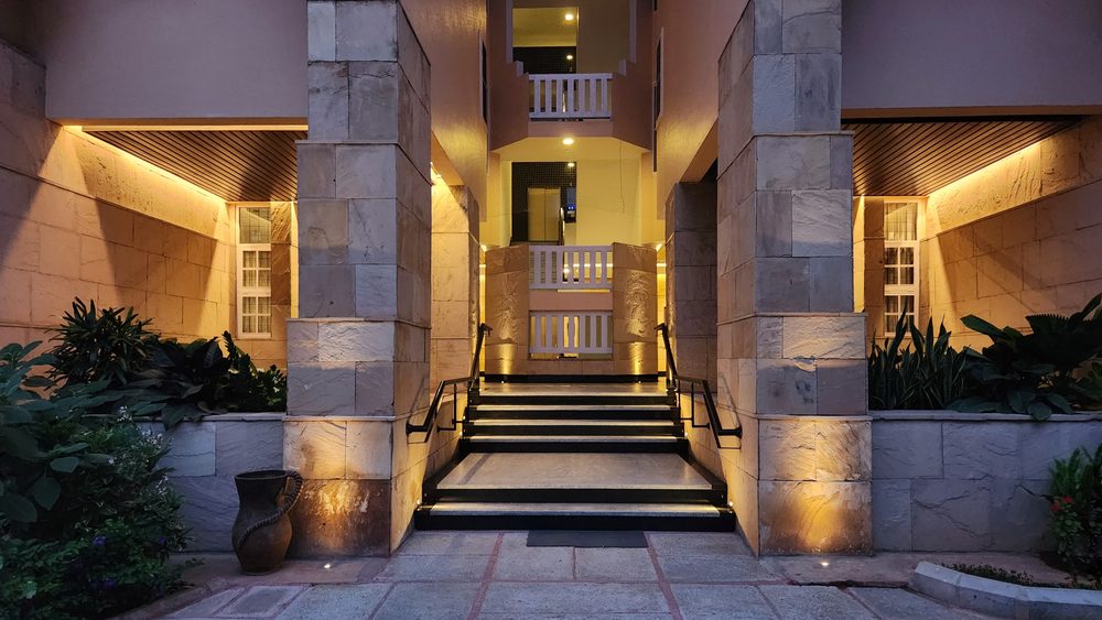 A-87 Richmond Road — Entrance steps, evening
