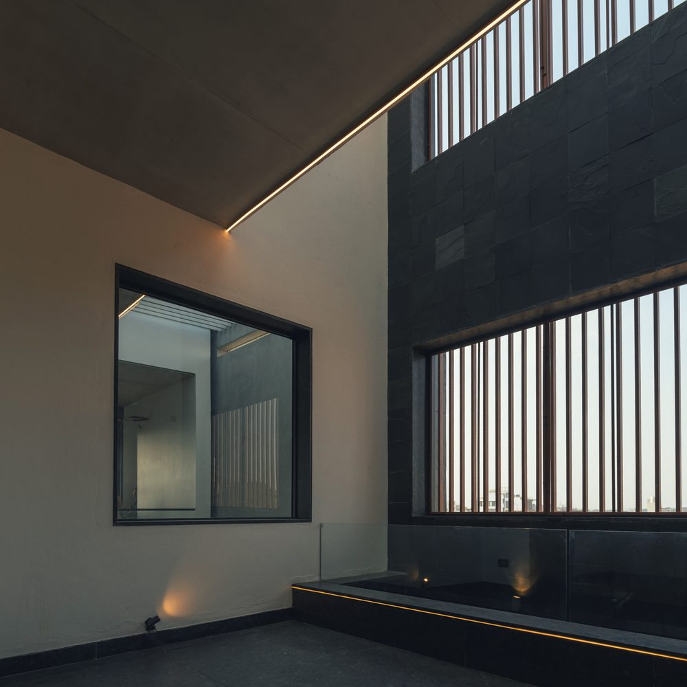 Black Rock House — Double-height living room